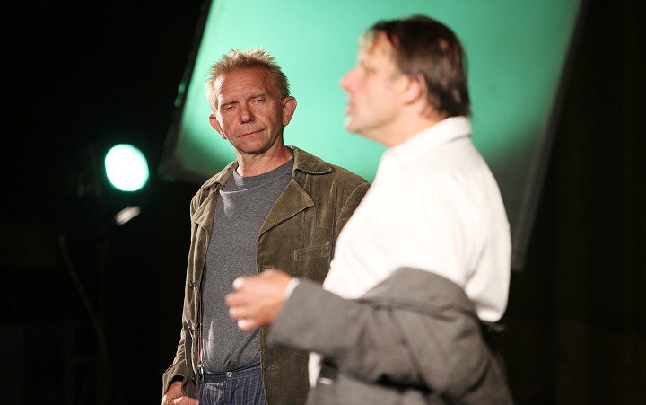 img00077.jpg